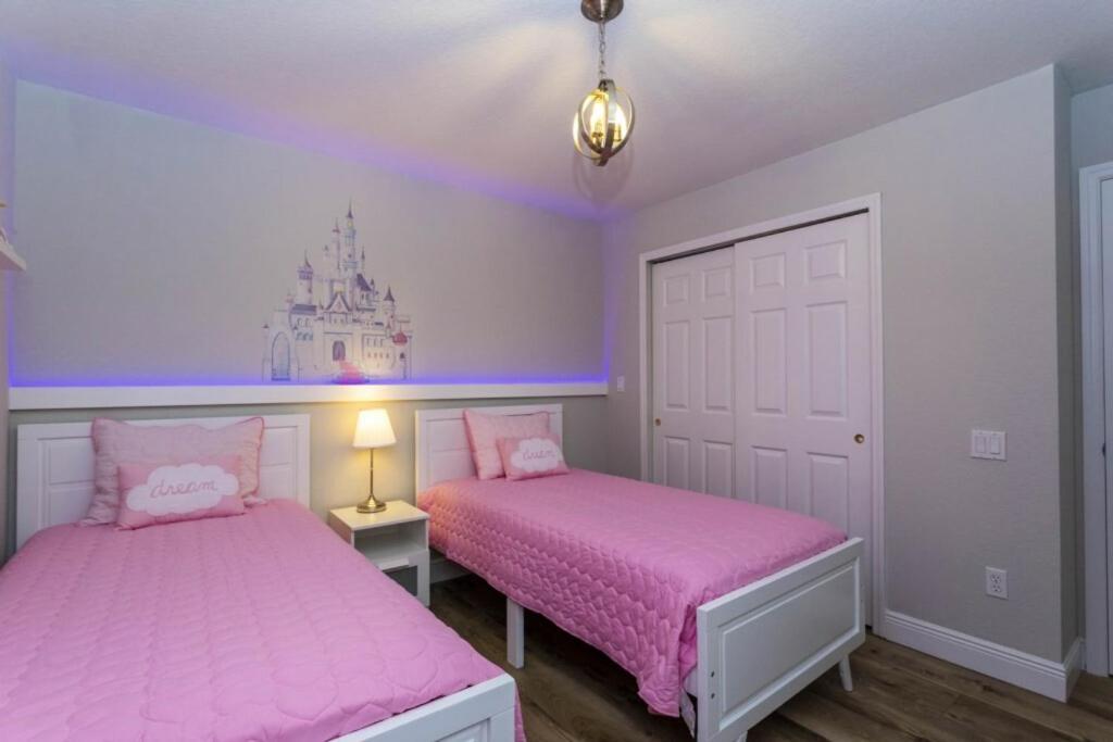 6 Bedrooms Pool And Game Room - 2 Miles To Disney 7817 Orlando Zewnętrze zdjęcie
